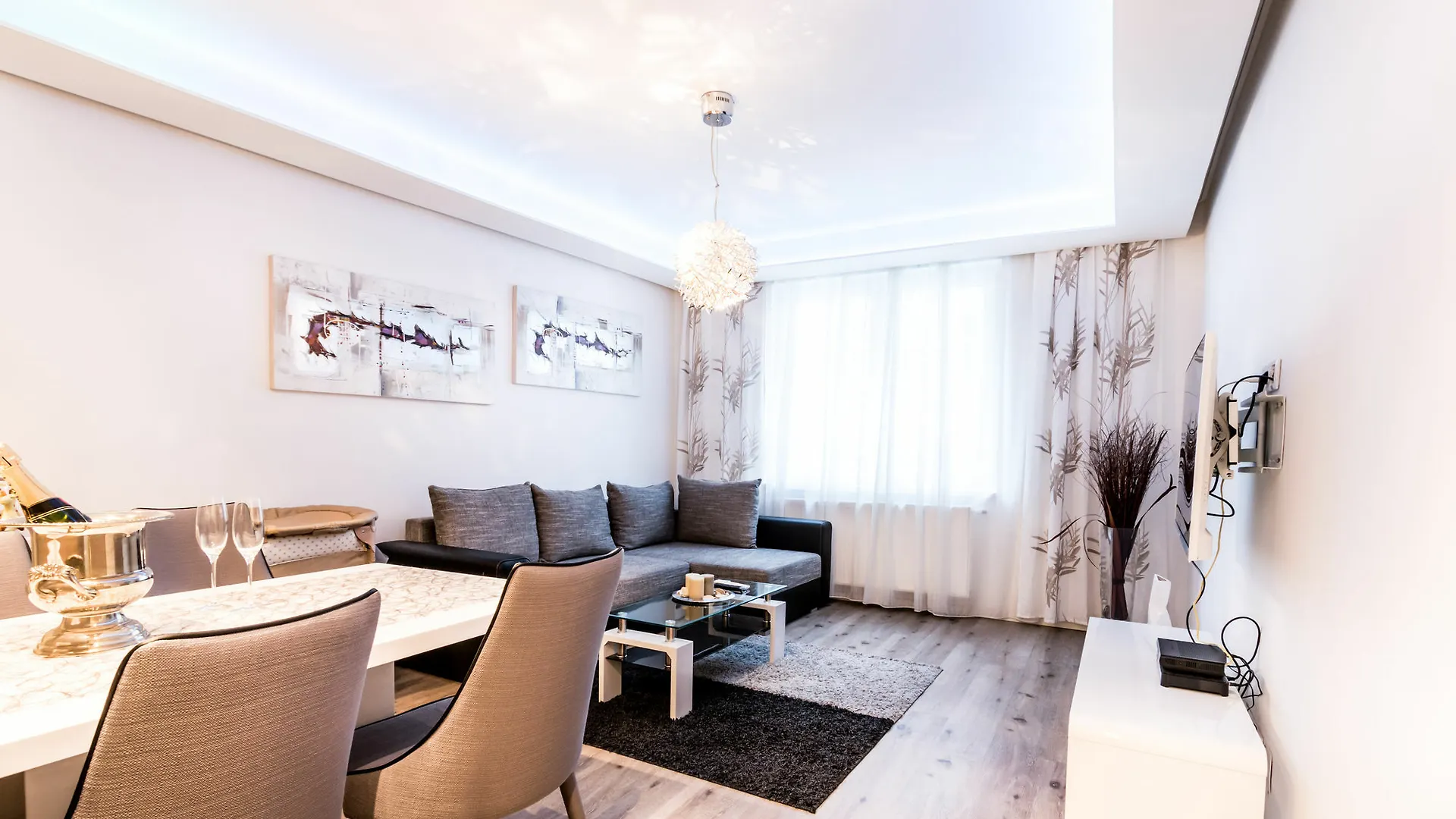 Grand Apartment Wien
